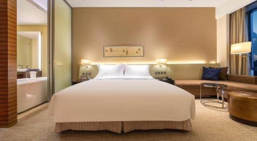 New World Guiyang Hotel Dış mekan fotoğraf